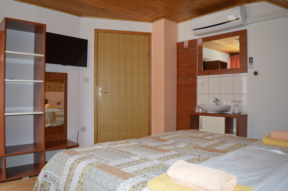 Appartamento House Jelena Seliste Dreznicko Esterno foto